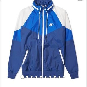 Meet your Posher, Adrian